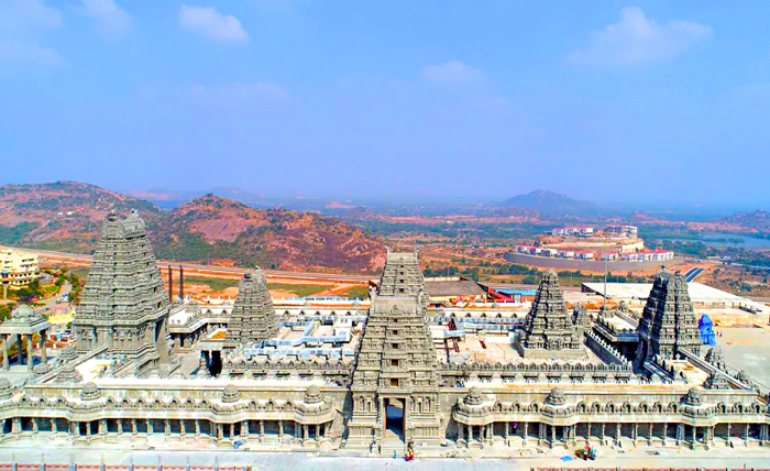yadagirigutta temple timings