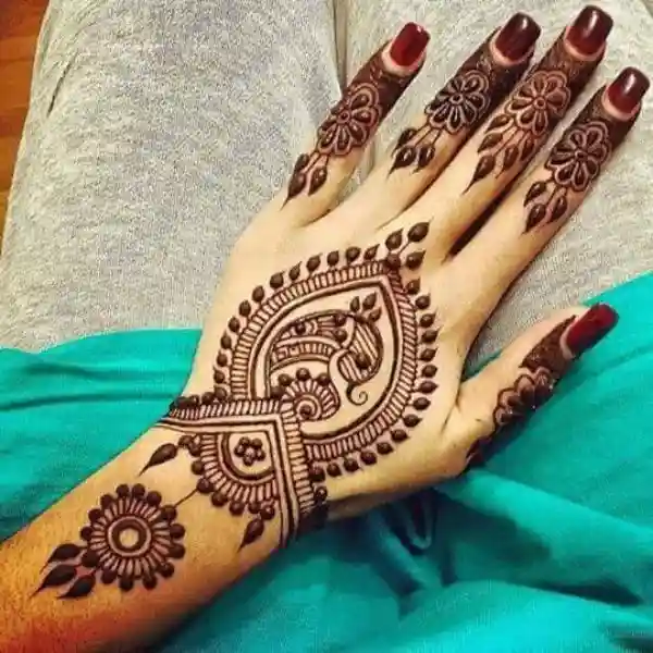 mehndi design photo