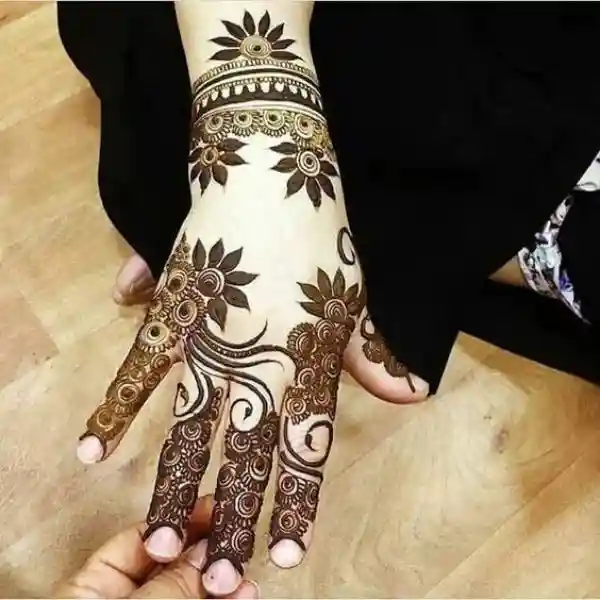 mehndi design photo