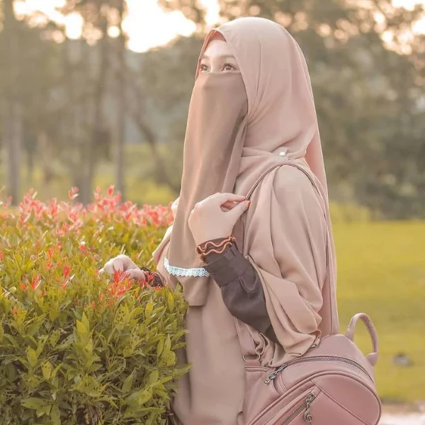 cute hijab girl pic