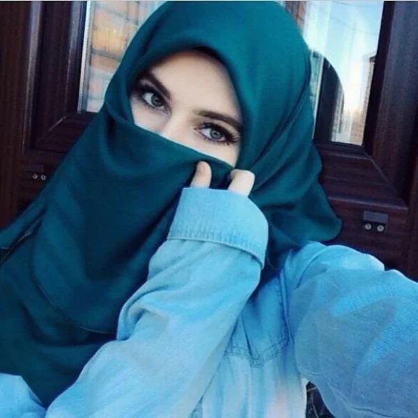 cute hijab girl pic