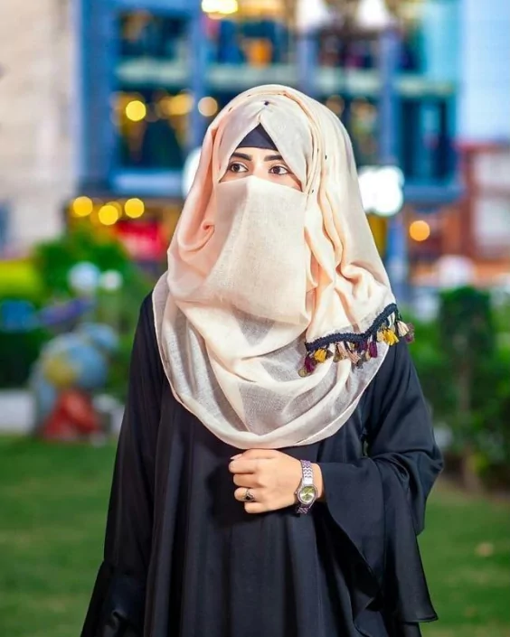 hijab girl pic
