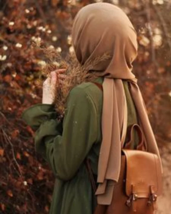 hijab girl pic
