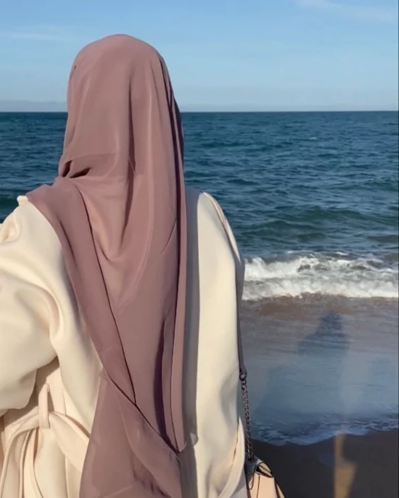 hijab girl pic
