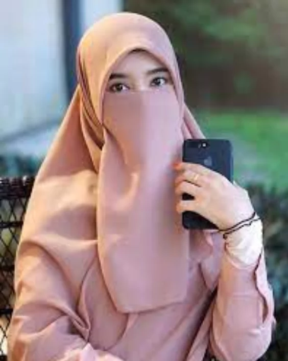 hijab girl pic
