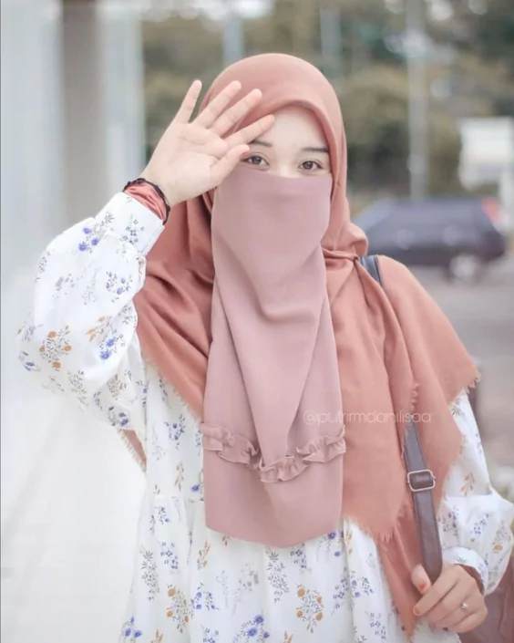 cute hijab girl pic