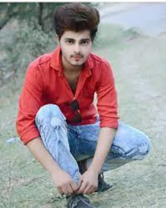 ছেলেদের প্রোফাইল পিকচার