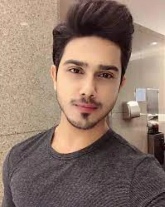 ছেলেদের প্রোফাইল পিকচার