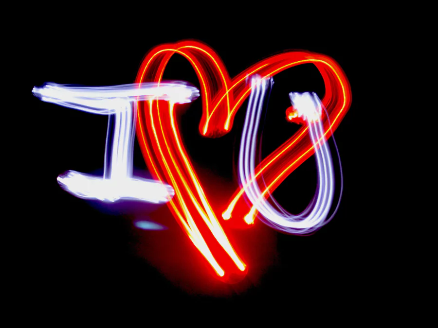 আই লাভ ইউ পিক