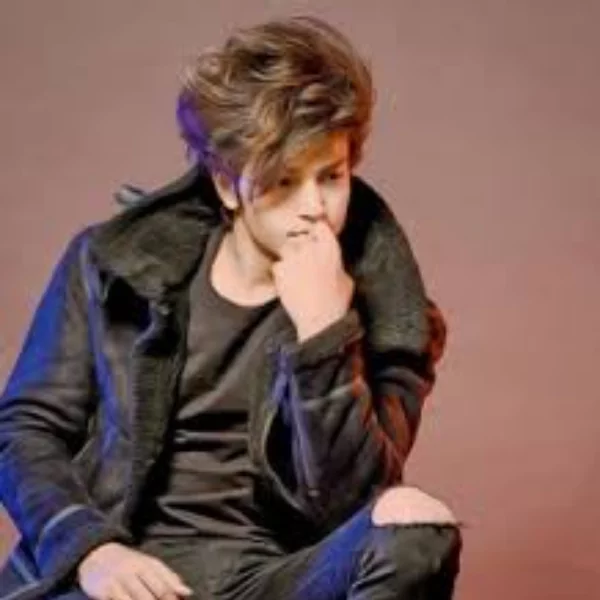 কিউট ছেলেদের প্রোফাইল পিক