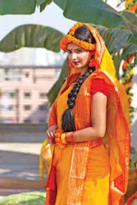 গায়ে হলুদের শাড়ি