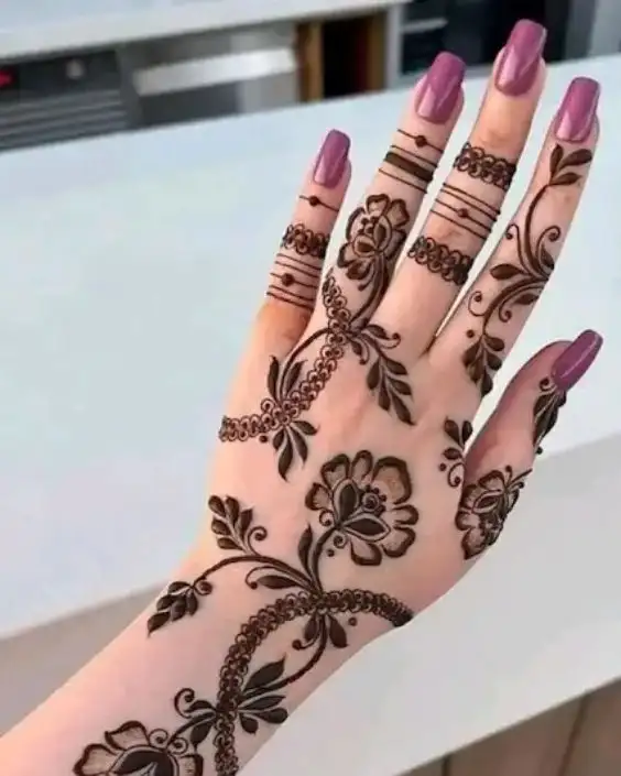 Simple Mehndi Design Photo