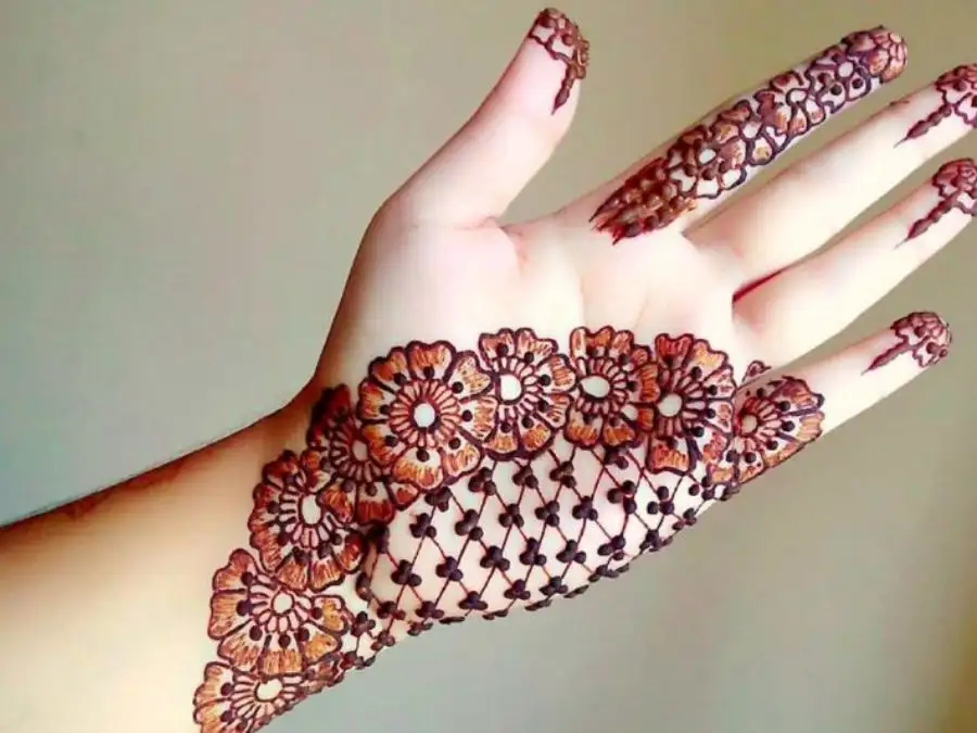 Simple Mehndi Design Photo