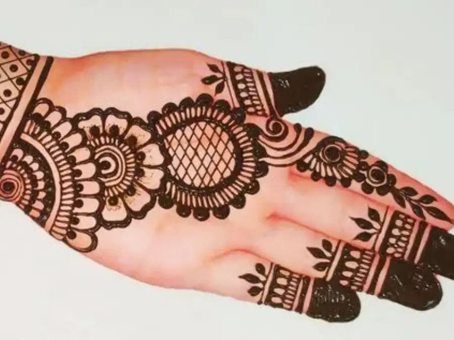 Simple Mehndi Design Photo