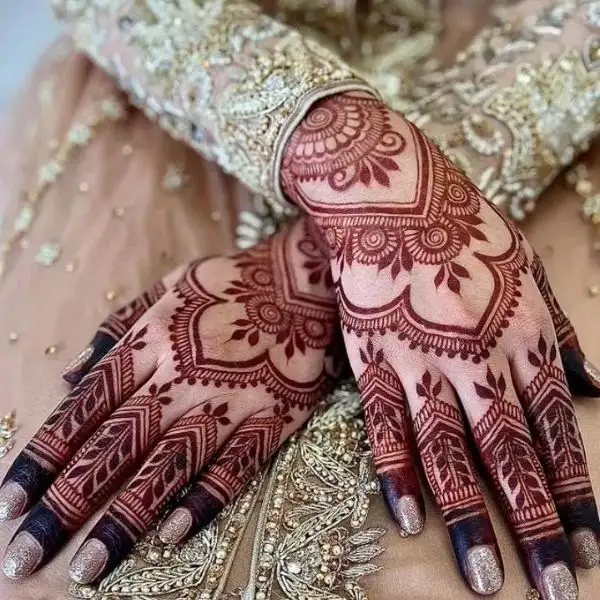 Simple Mehndi Design Photo