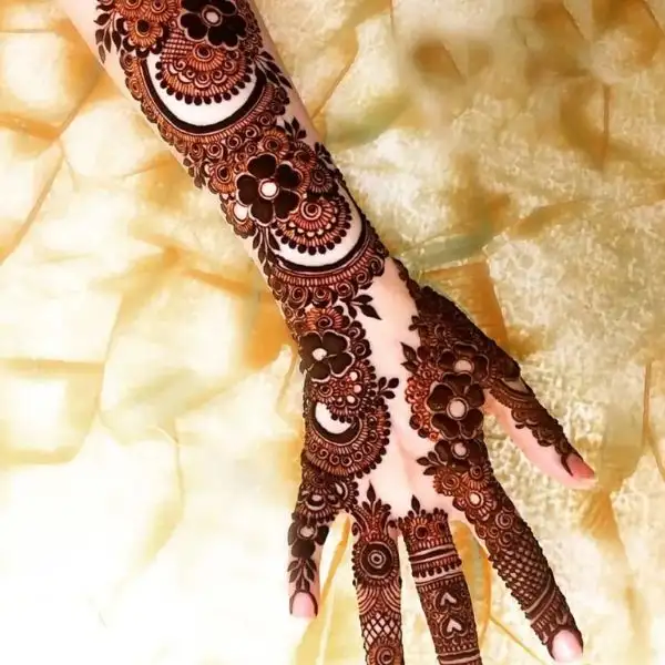 Simple Mehndi Design Photo