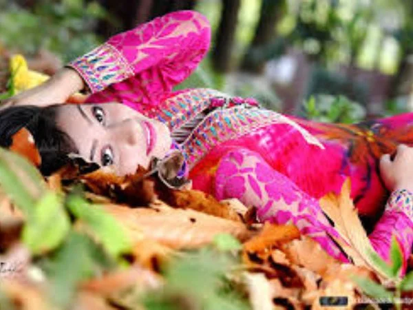 দুষ্ট মেয়েদের পিক