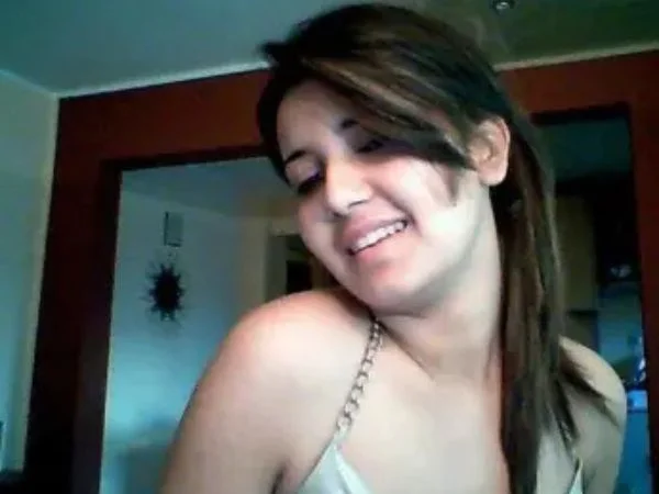 দুষ্ট মেয়েদের পিক ডাউনলোড