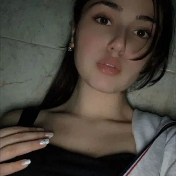 সুন্দর প্রোফাইল পিকচার মেয়েদের