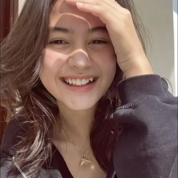 সুন্দর প্রোফাইল পিকচার মেয়েদের