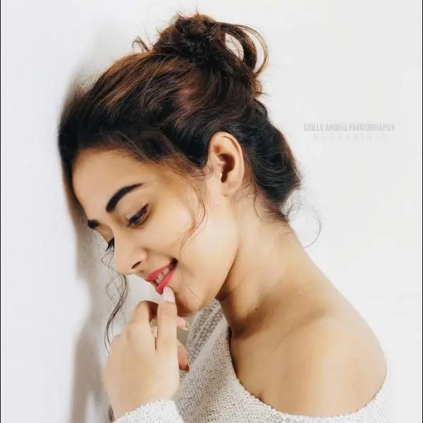 সুন্দর প্রোফাইল পিকচার মেয়েদের