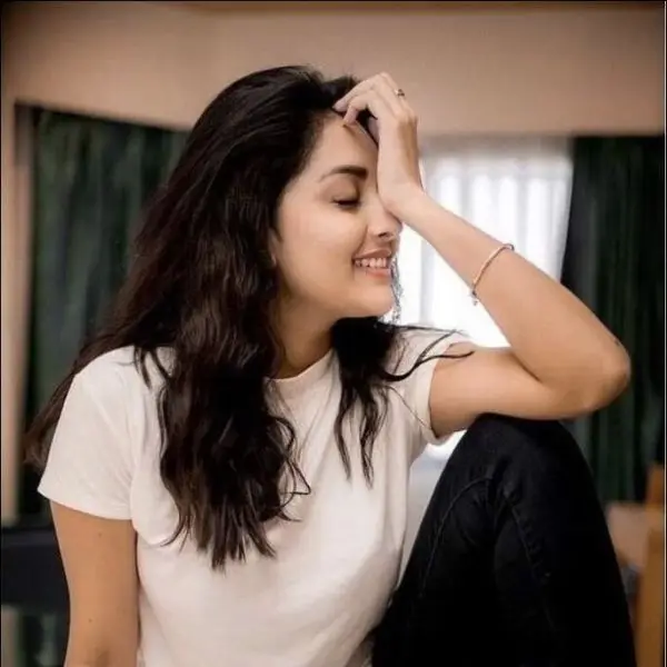 সুন্দর প্রোফাইল পিকচার মেয়েদের ডাউনলোড