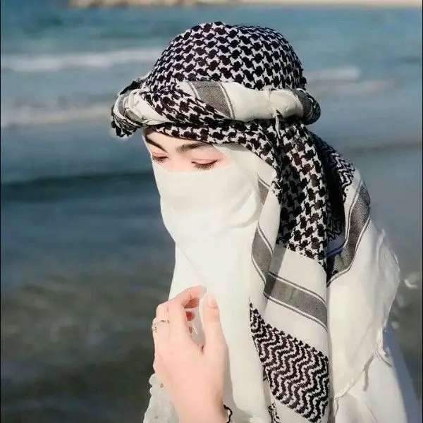 বোরকা পরা পিক