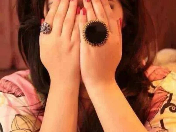 দুষ্ট মেয়েদের পিকচার