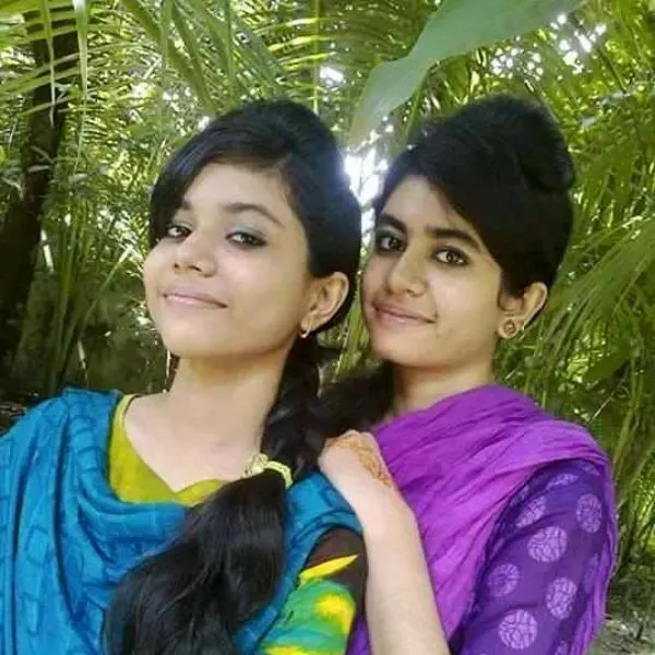 গ্রামের মেয়েদের পিক ডাউনলোড