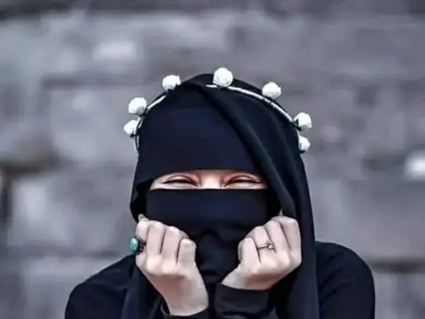 বোরকা পরা পিক