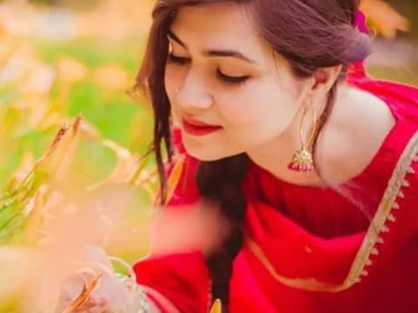 দুষ্ট মেয়েদের পিকচার
