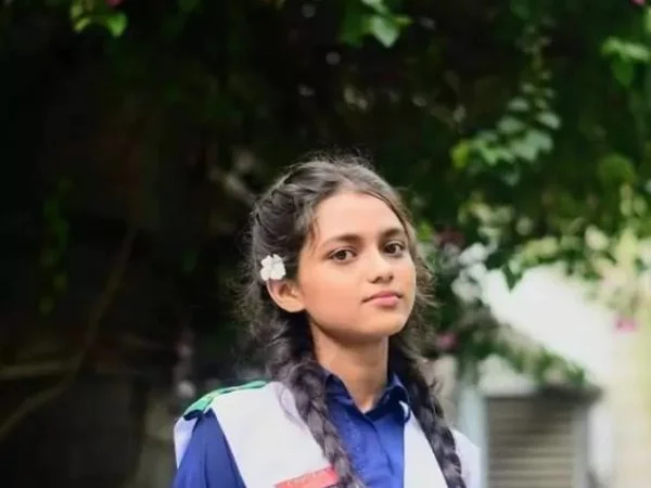 দুষ্ট মেয়েদের পিকচার