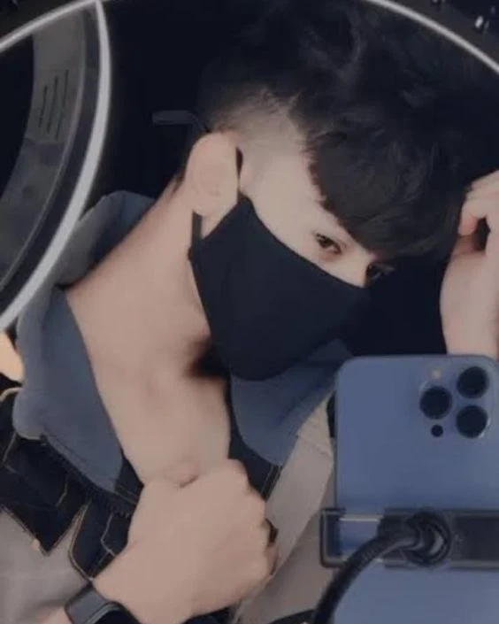 স্মার্ট ছেলেদের পিক