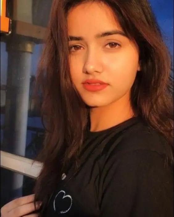 সুন্দর প্রোফাইল পিকচার মেয়েদের ডাউনলোড