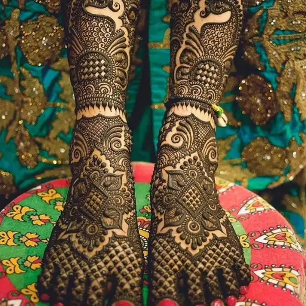 ব্রাইডাল মেহেদী ডিজাইন সিম্পল