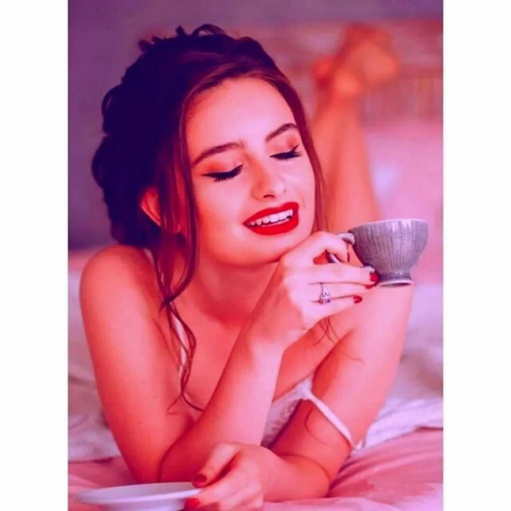 Profile Picture Girl