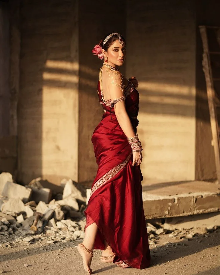 হিন্দু মেয়েদের পিক