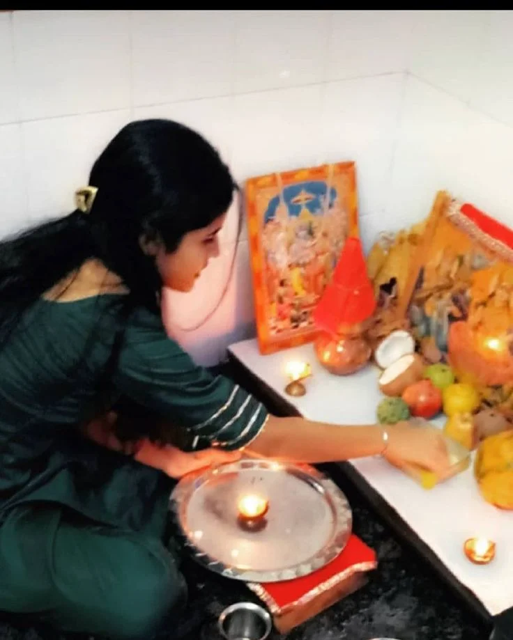 হিন্দু মেয়েদের পিক