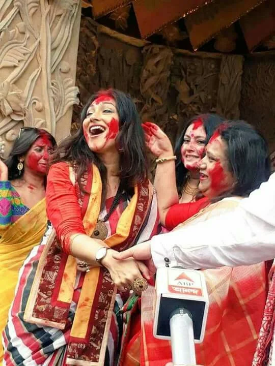 হিন্দু মেয়েদের পিক