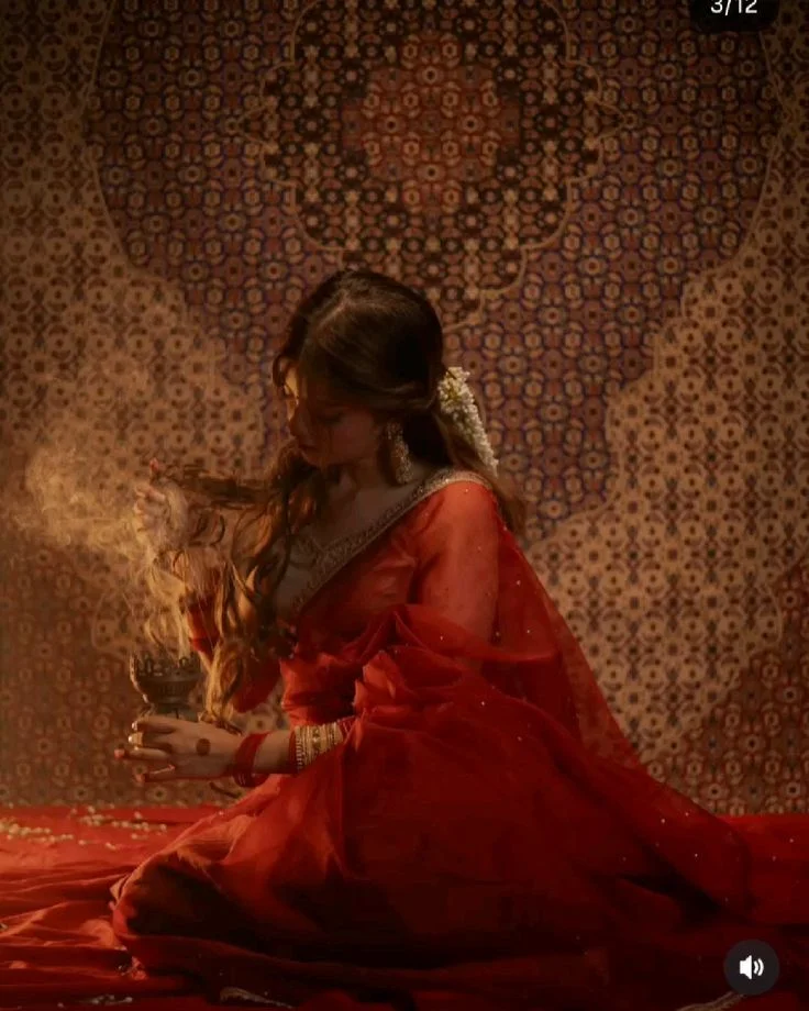 হিন্দু মেয়েদের পিক