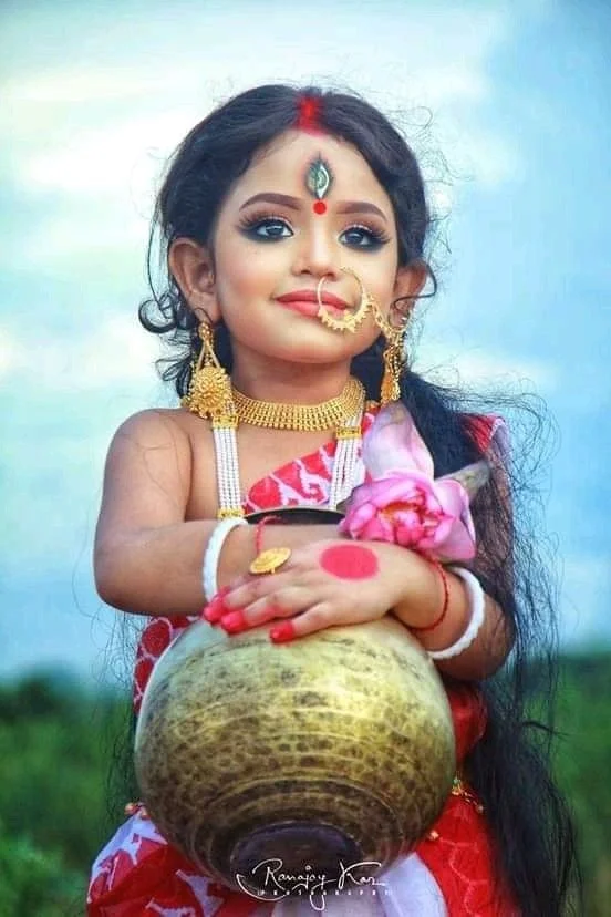 হিন্দু মেয়েদের পিক