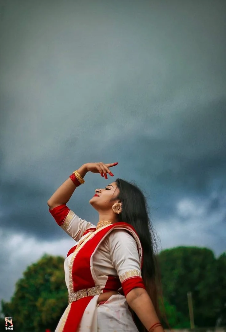 হিন্দু মেয়েদের পিক
