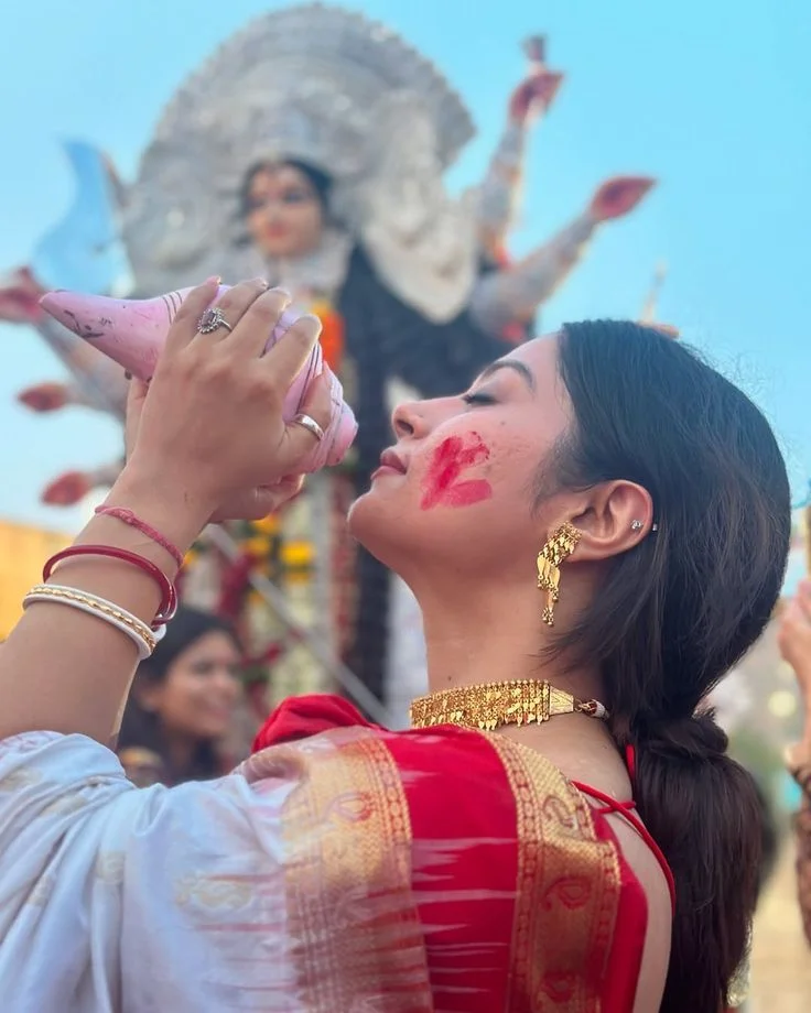 হিন্দু মেয়েদের পিক