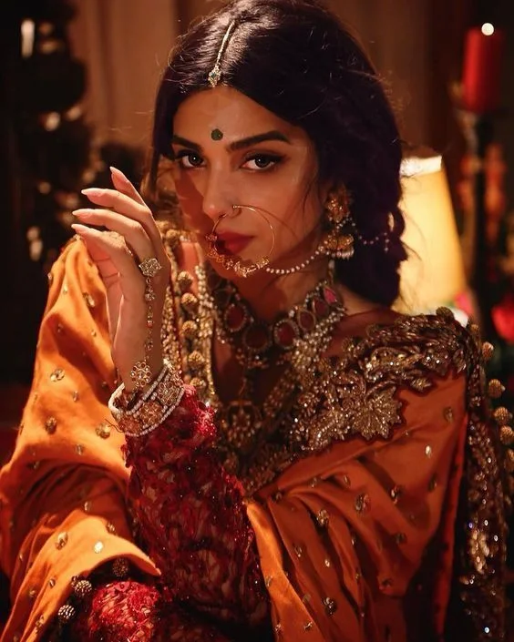 হিন্দু মেয়েদের পিক