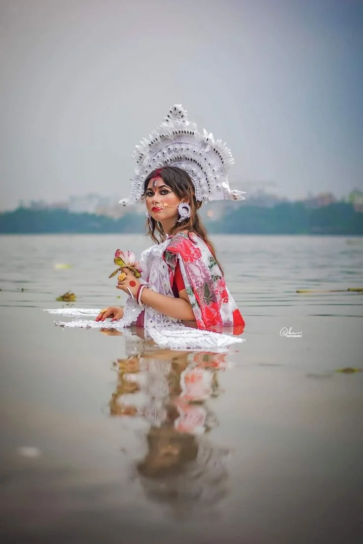 হিন্দু মেয়েদের পিক